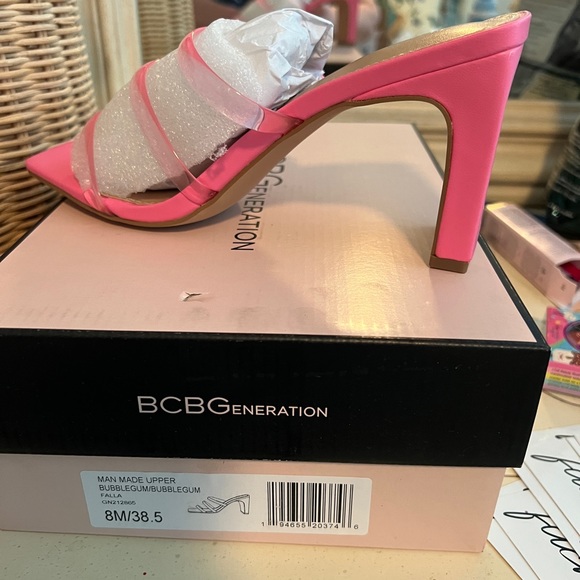 BCBG Falla SANDALS NIB SZ 8 Pink - Picture 2 of 4